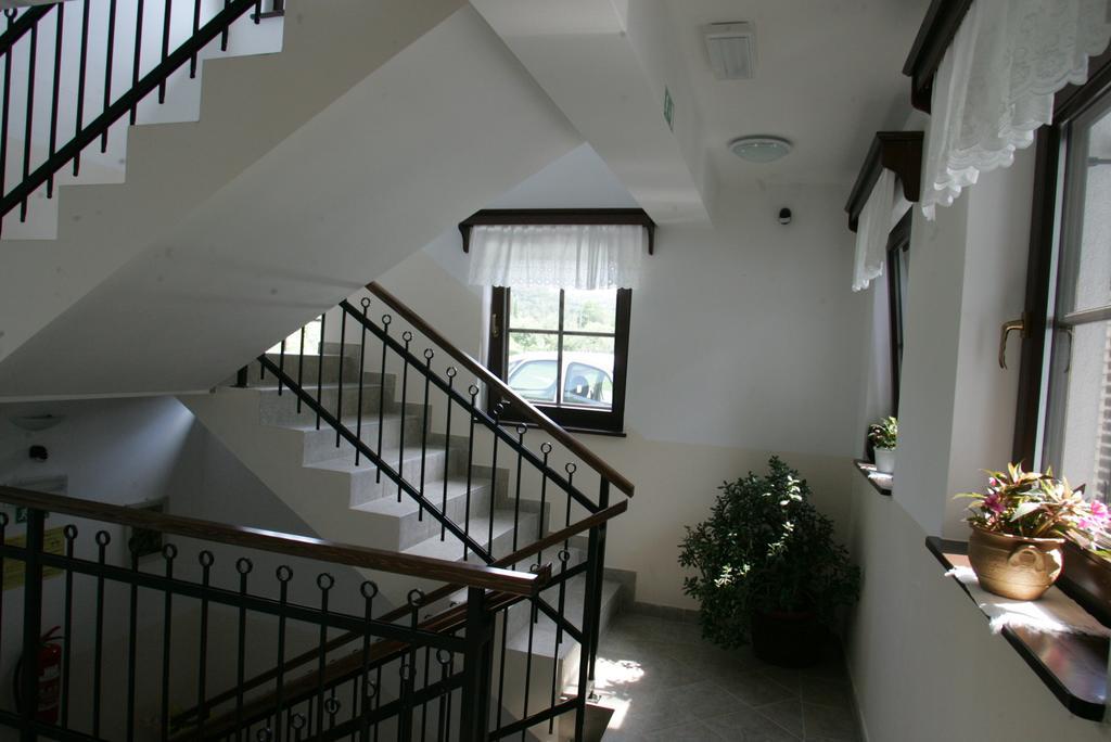 Farm Stay Frank Ozmec Wine And Glamping Estate Ljutomer Δωμάτιο φωτογραφία