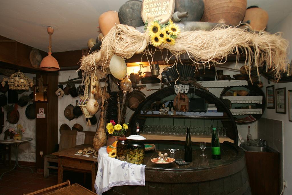 Farm Stay Frank Ozmec Wine And Glamping Estate Ljutomer Εξωτερικό φωτογραφία